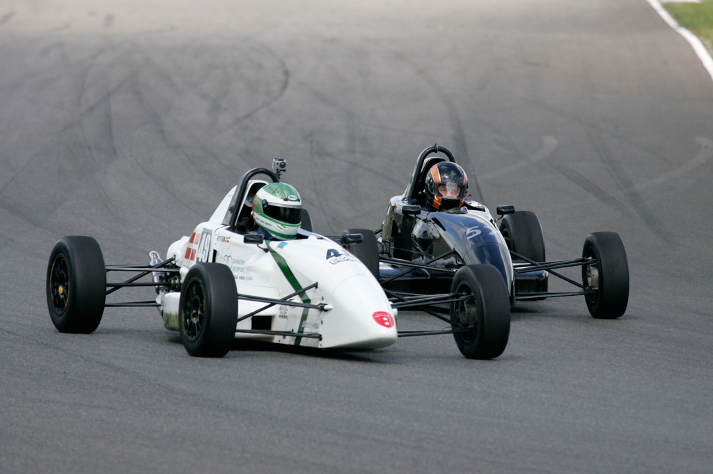 Niels Ejnar Rytter og Frank Mortensen har begge kørt utallige løb på Ring Djursland.
(Foto: Henning Smed)